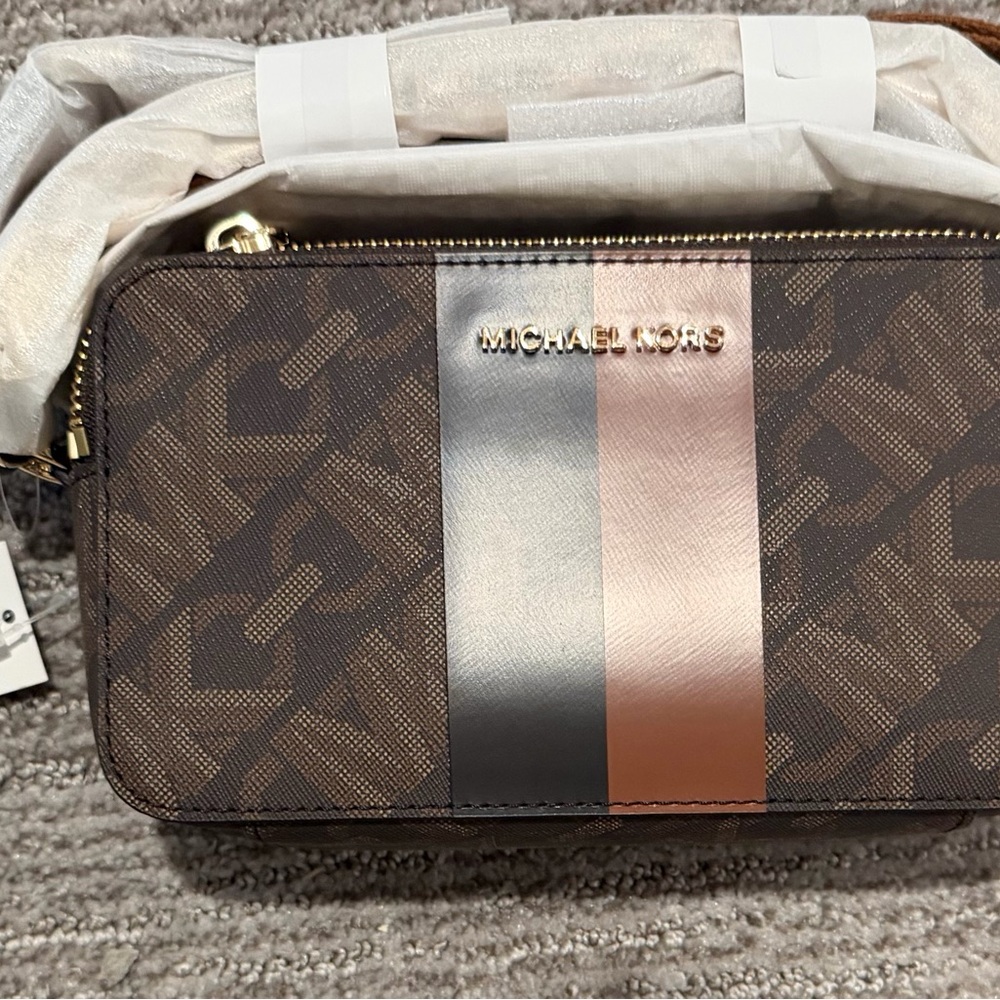 Micheal Kors camera crossbody bag